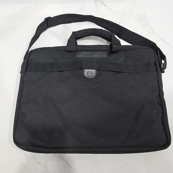 Swissgear Anthem 17" Laptop Slimcase Bag - Black - Picture 2 of 6